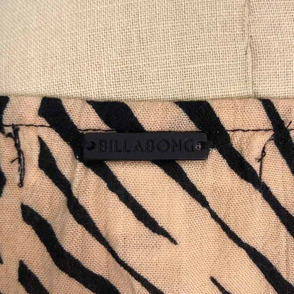 BILLABONG Short Sleeve Wrap Palms Print Mini Dress Size M - Picture 9 of 11